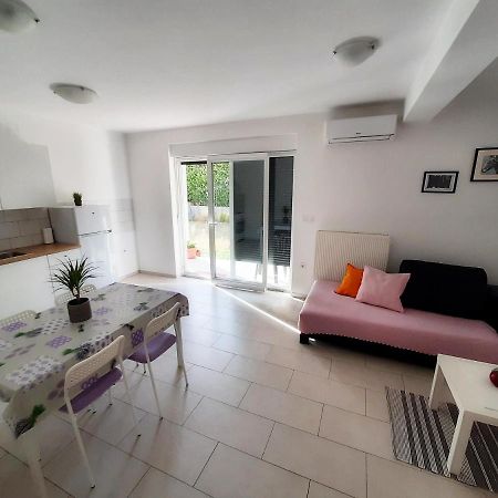 Argonauti With Free Parking Apartment Pula Bagian luar foto