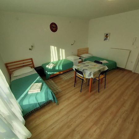Argonauti With Free Parking Apartment Pula Bagian luar foto