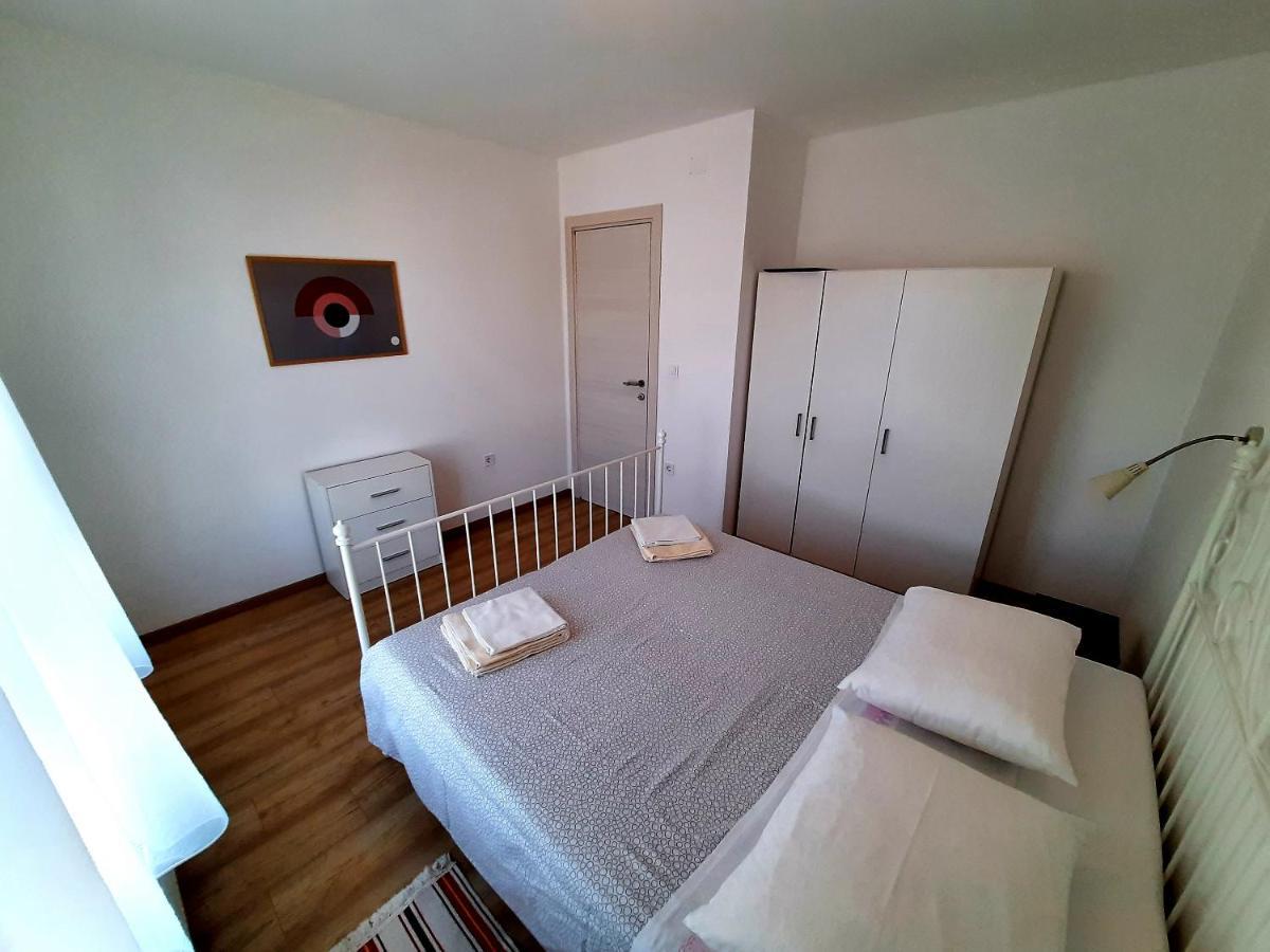 Argonauti With Free Parking Apartment Pula Bagian luar foto